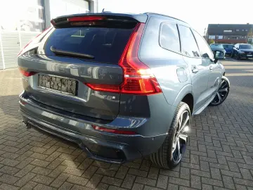 XC60 Ultra T8 AWD Plug-in Massage B&W 360  FourC