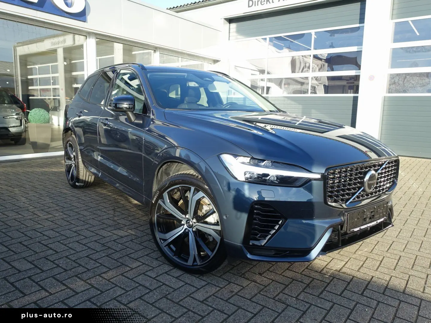 XC60 Ultra T8 AWD Plug-in Massage B&W 360  FourC