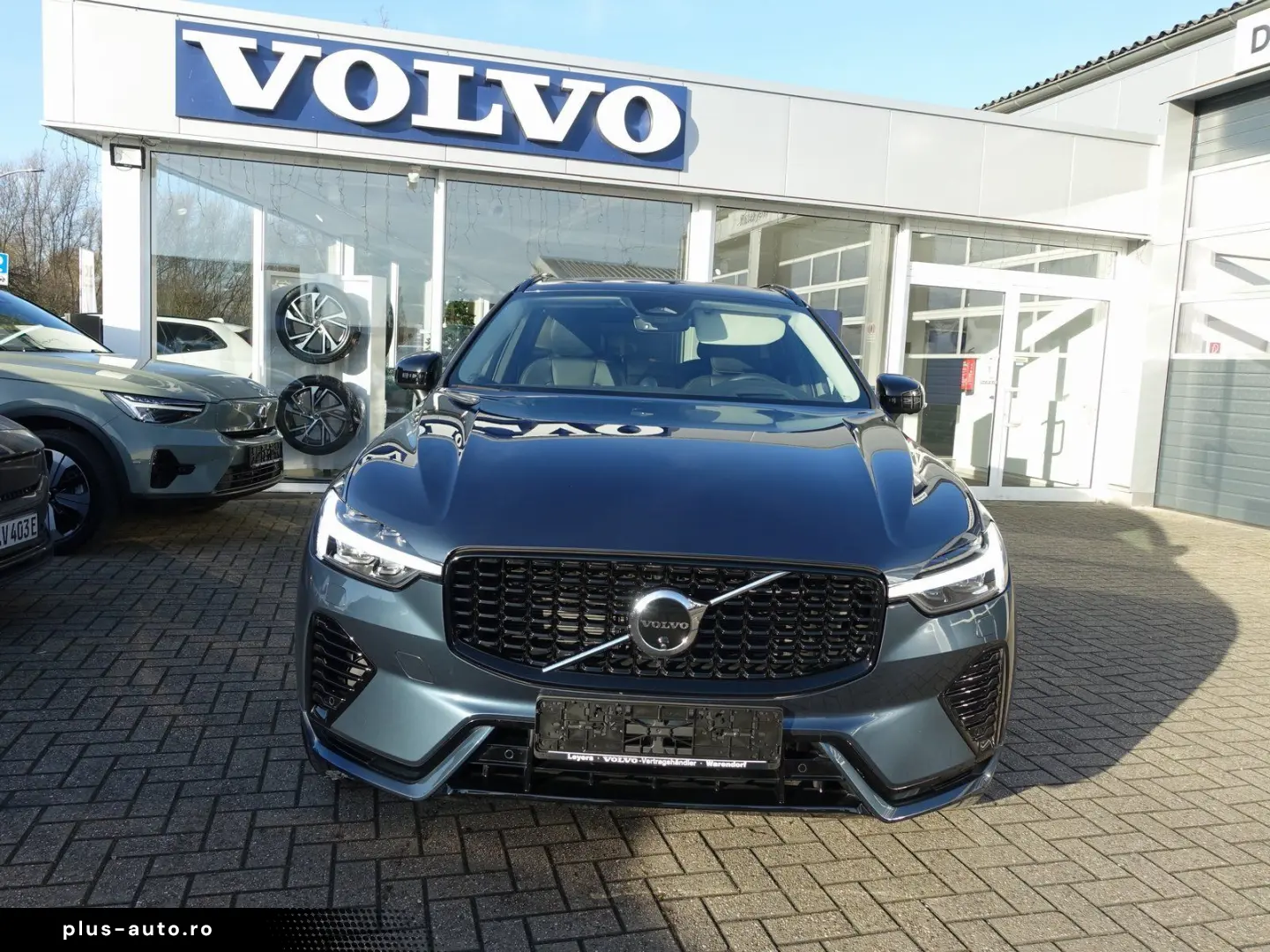 XC60 Ultra T8 AWD Plug-in Massage B&W 360  FourC