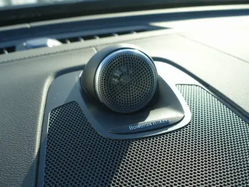 XC60 Ultra T8 AWD Plug-in Massage B&W 360  FourC