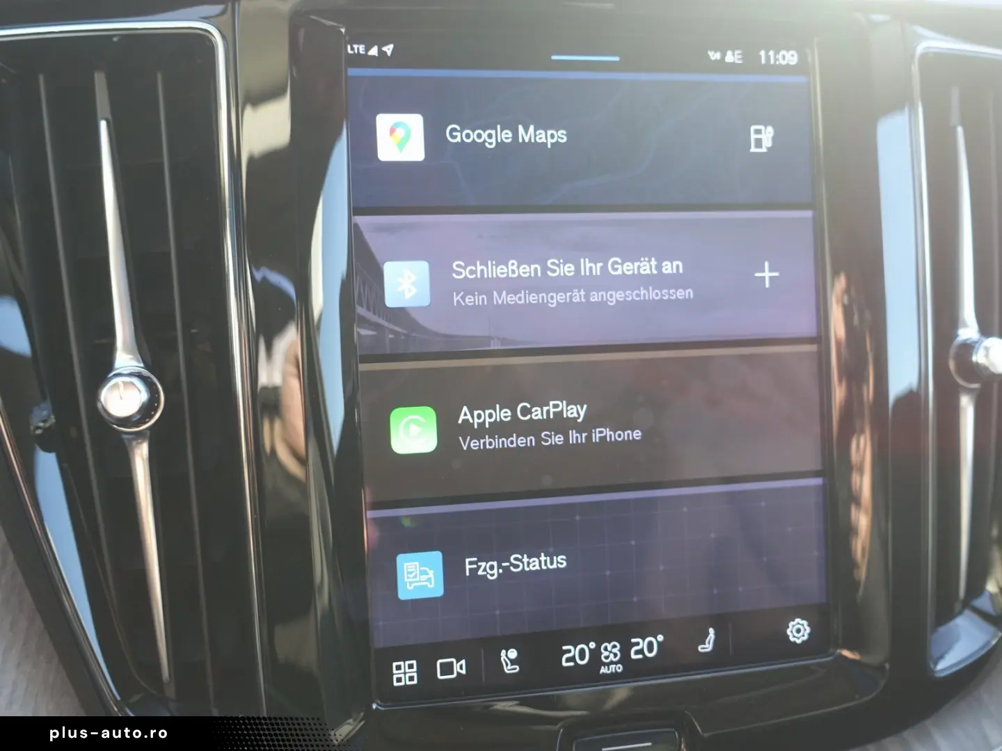 XC60 Ultra T8 AWD Plug-in Massage B&W 360  FourC