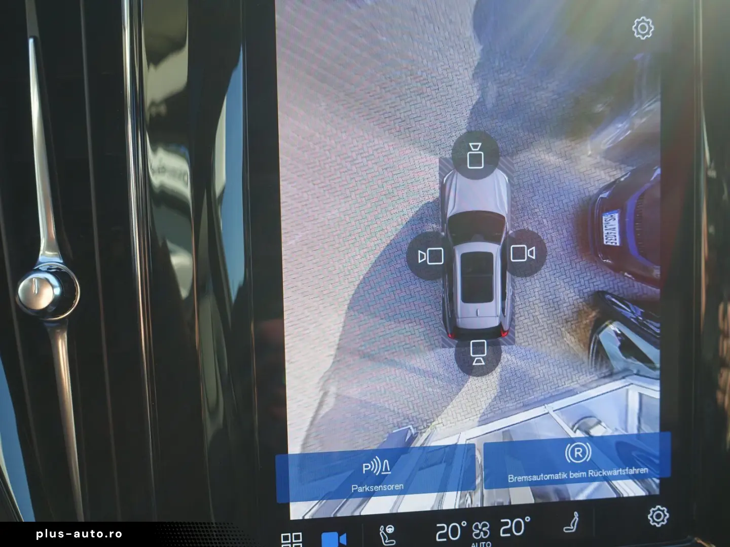 XC60 Ultra T8 AWD Plug-in Massage B&W 360  FourC