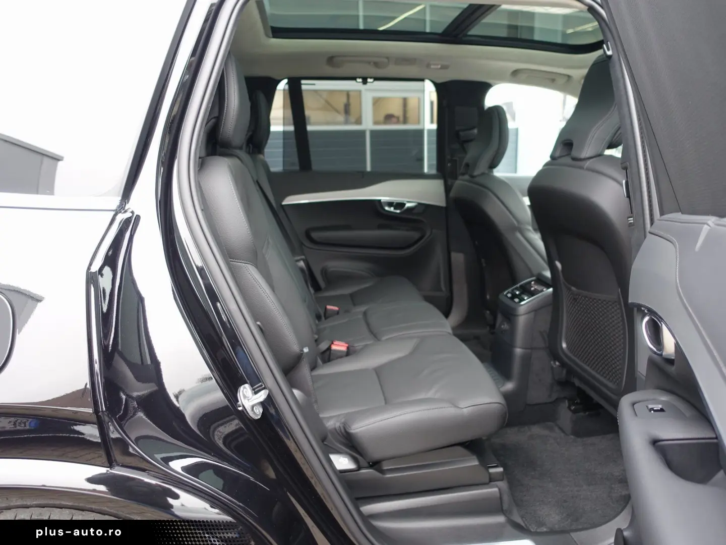 XC90 Ultra T8 AWD Plug-in Pano AHK H&K 360  BLIS