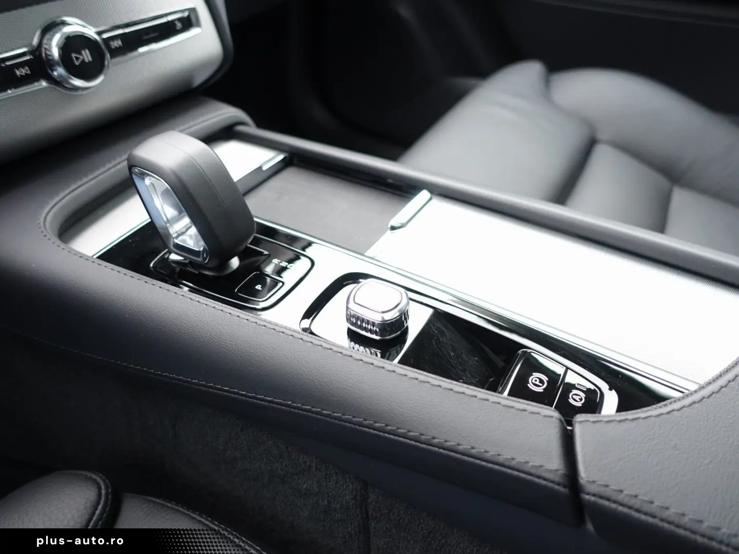 XC90 Ultra T8 AWD Plug-in Pano AHK H&K 360  BLIS