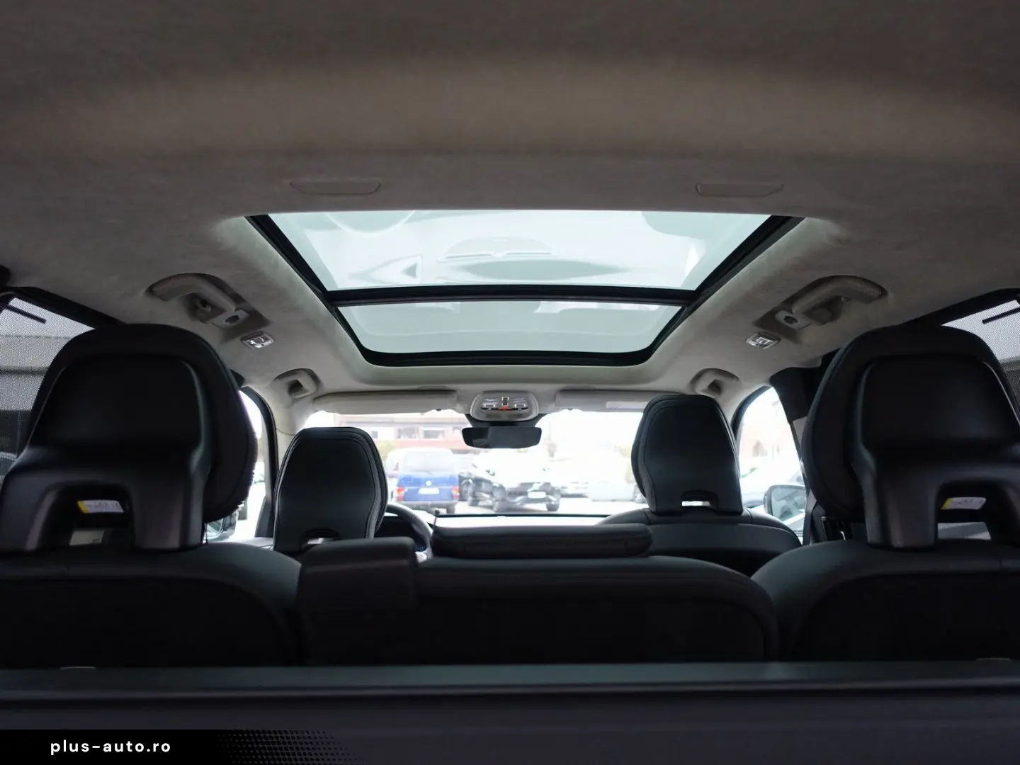 XC90 Ultra T8 AWD Plug-in Pano AHK H&K 360  BLIS