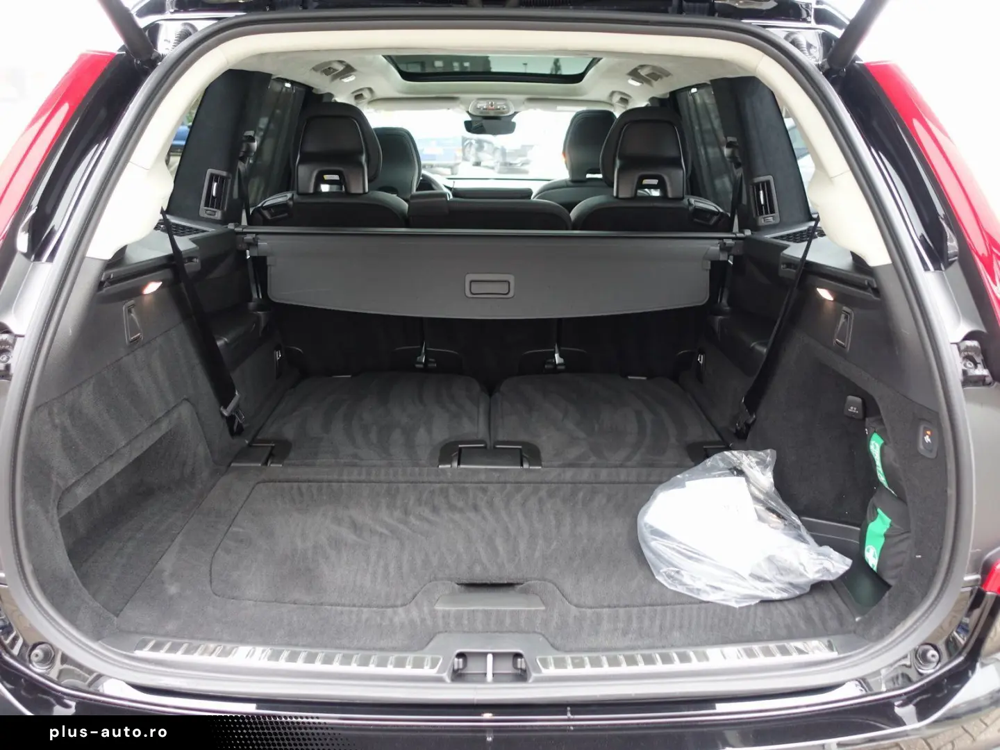 XC90 Ultra T8 AWD Plug-in Pano AHK H&K 360  BLIS