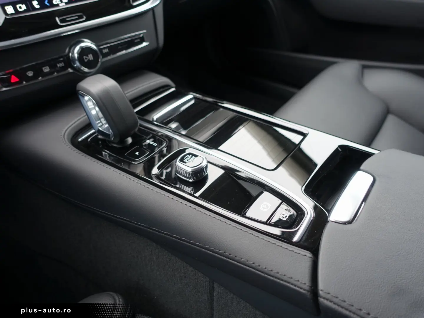 V90 Plus Dark T8 AWD Plug-in H&K 360  Head-UP