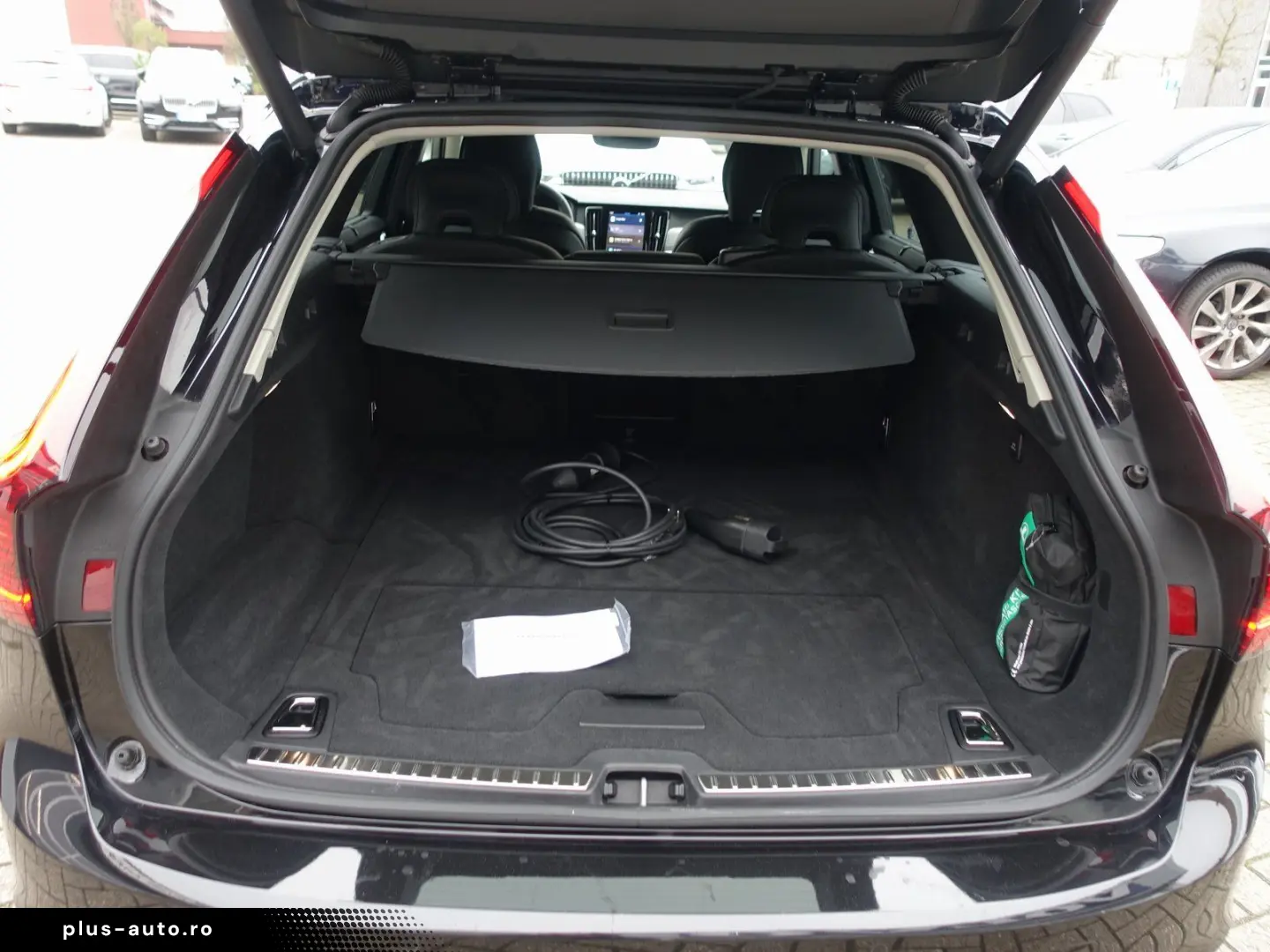 V90 Plus Dark T8 AWD Plug-in H&K 360  Head-UP