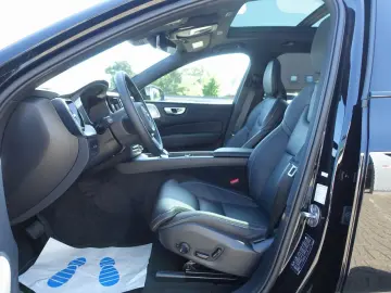 XC60 Black Edition Plus T8 AWD HeadUP 360  B&W
