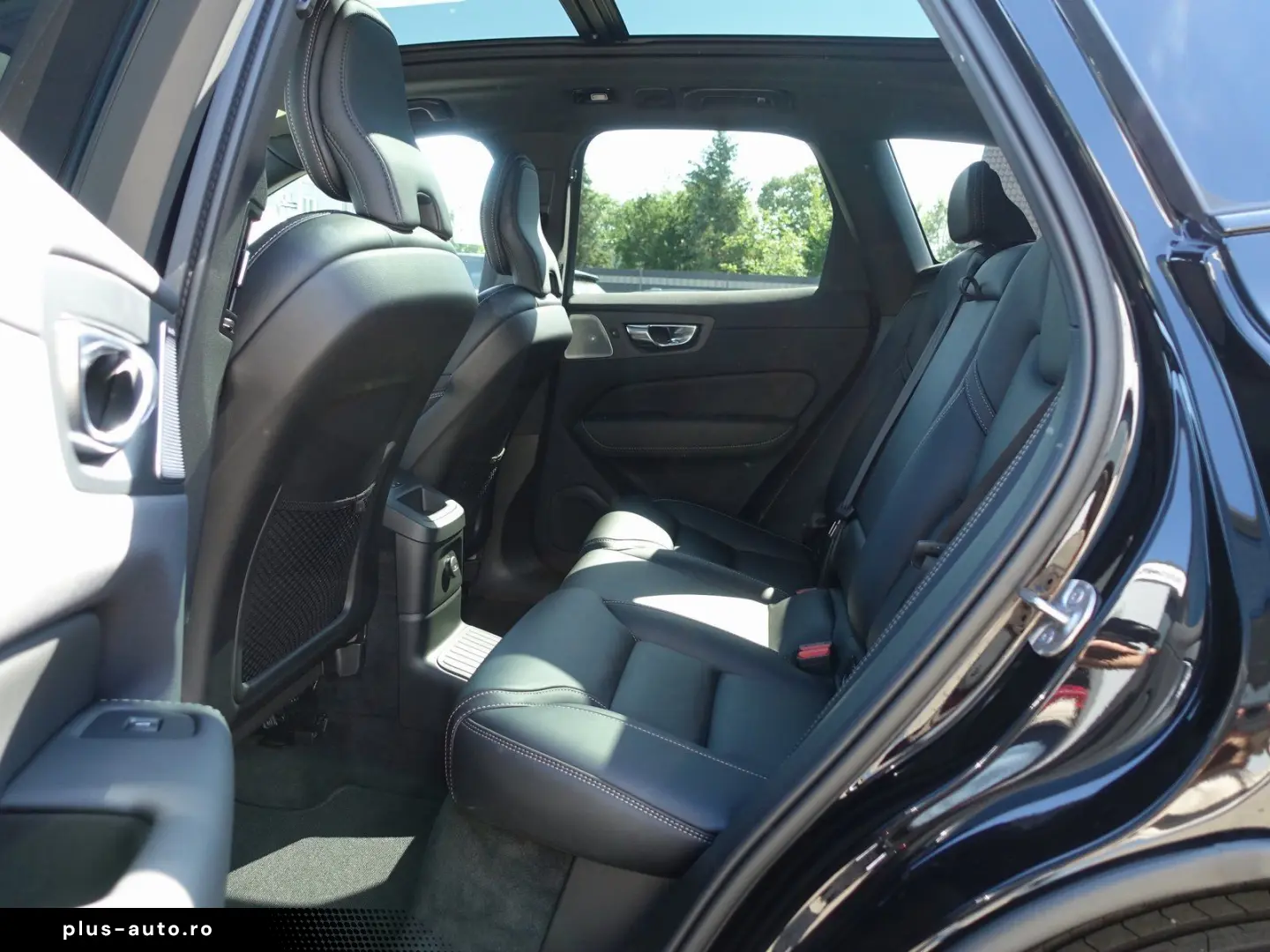 XC60 Black Edition Plus T8 AWD HeadUP 360  B&W