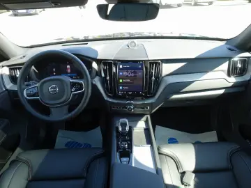 XC60 Black Edition Plus T8 AWD HeadUP 360  B&W