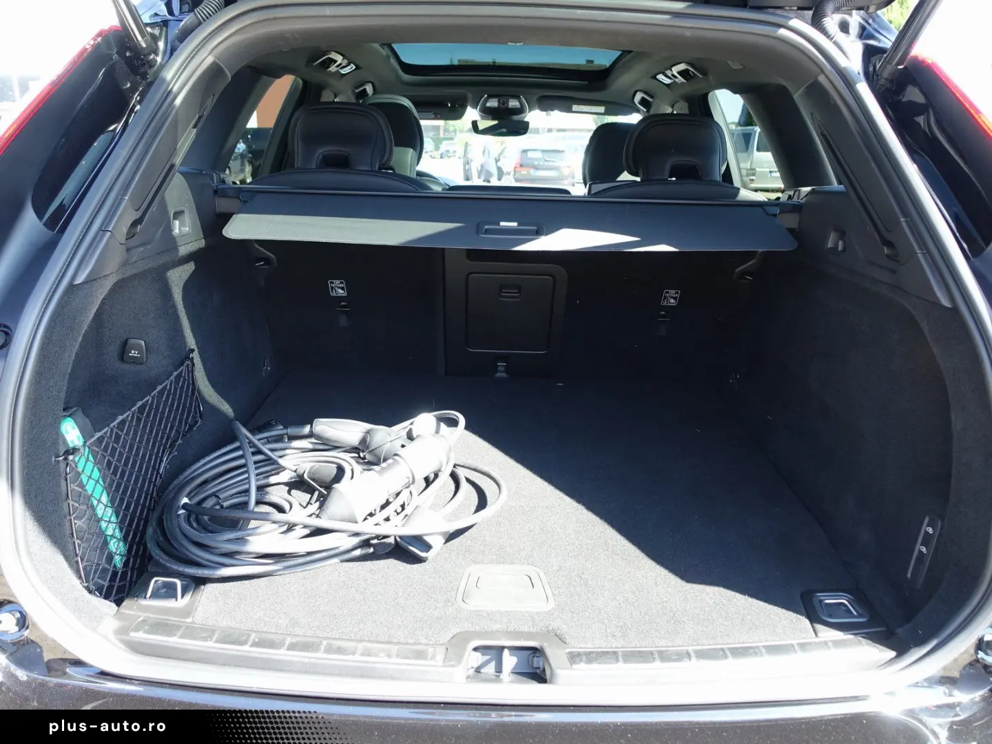 XC60 Black Edition Plus T8 AWD HeadUP 360  B&W