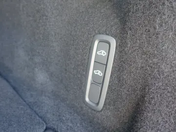 XC60 Black Edition Plus T8 AWD HeadUP 360  B&W