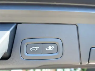 XC60 Black Edition Plus T8 AWD HeadUP 360  B&W