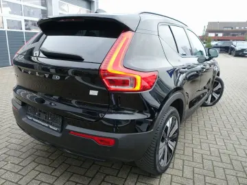 XC40 Recharge Twin Motor Plus AWD AHK BLS Kamera