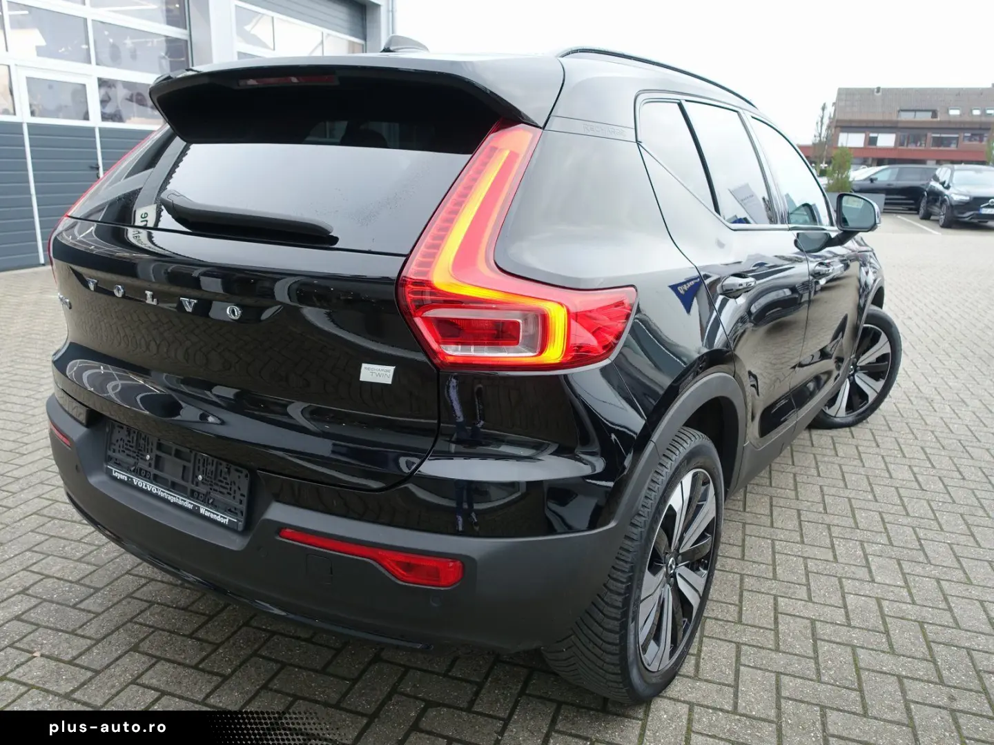 XC40 Recharge Twin Motor Plus AWD AHK BLS Kamera