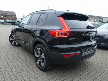 XC40 Recharge Twin Motor Plus AWD AHK BLS Kamera