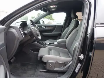 XC40 Recharge Twin Motor Plus AWD AHK BLS Kamera