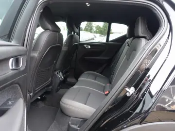 XC40 Recharge Twin Motor Plus AWD AHK BLS Kamera