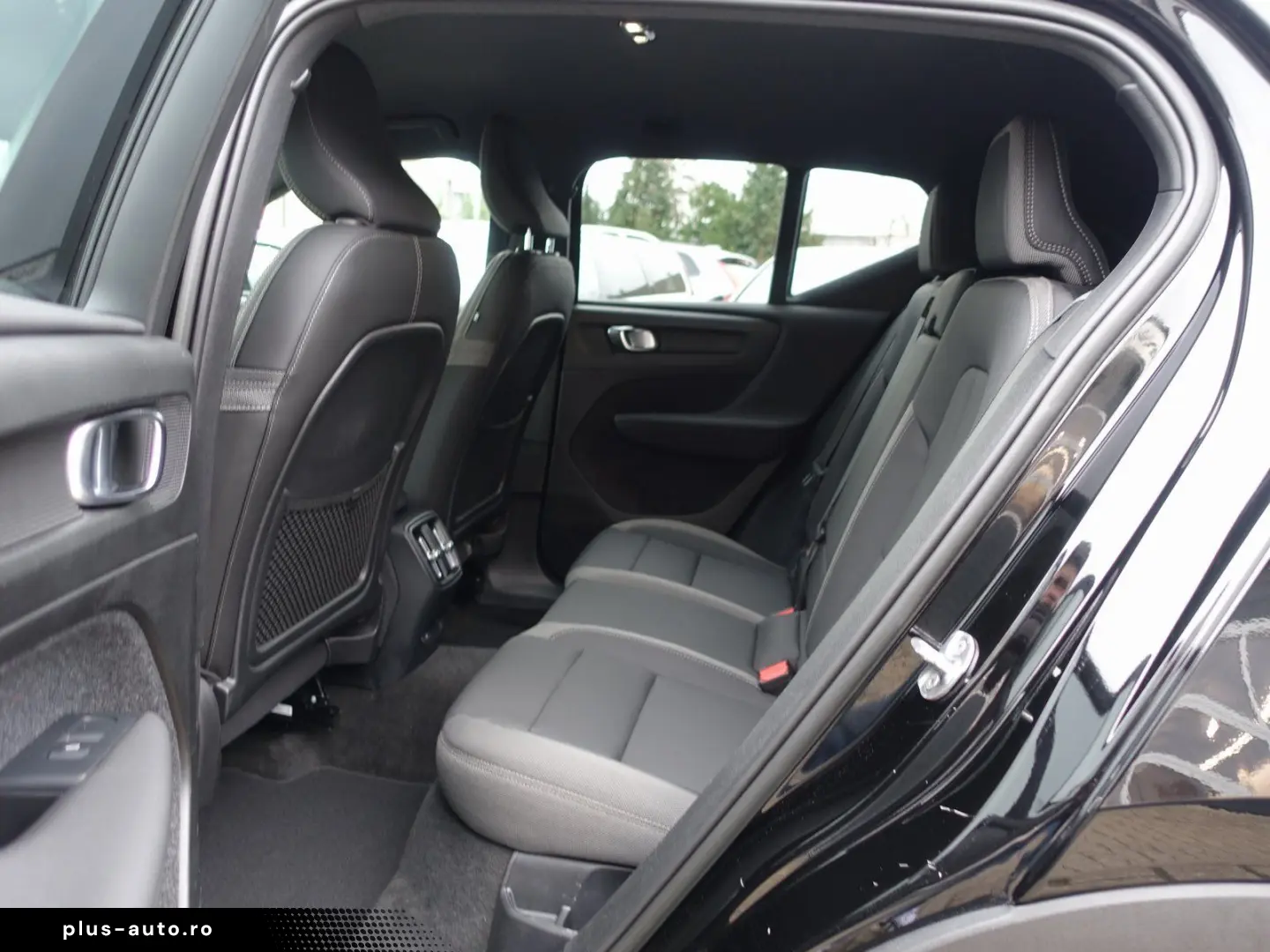 XC40 Recharge Twin Motor Plus AWD AHK BLS Kamera