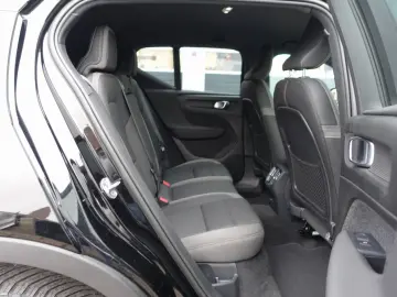 XC40 Recharge Twin Motor Plus AWD AHK BLS Kamera