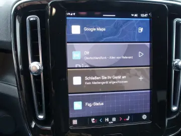 XC40 Recharge Twin Motor Plus AWD AHK BLS Kamera