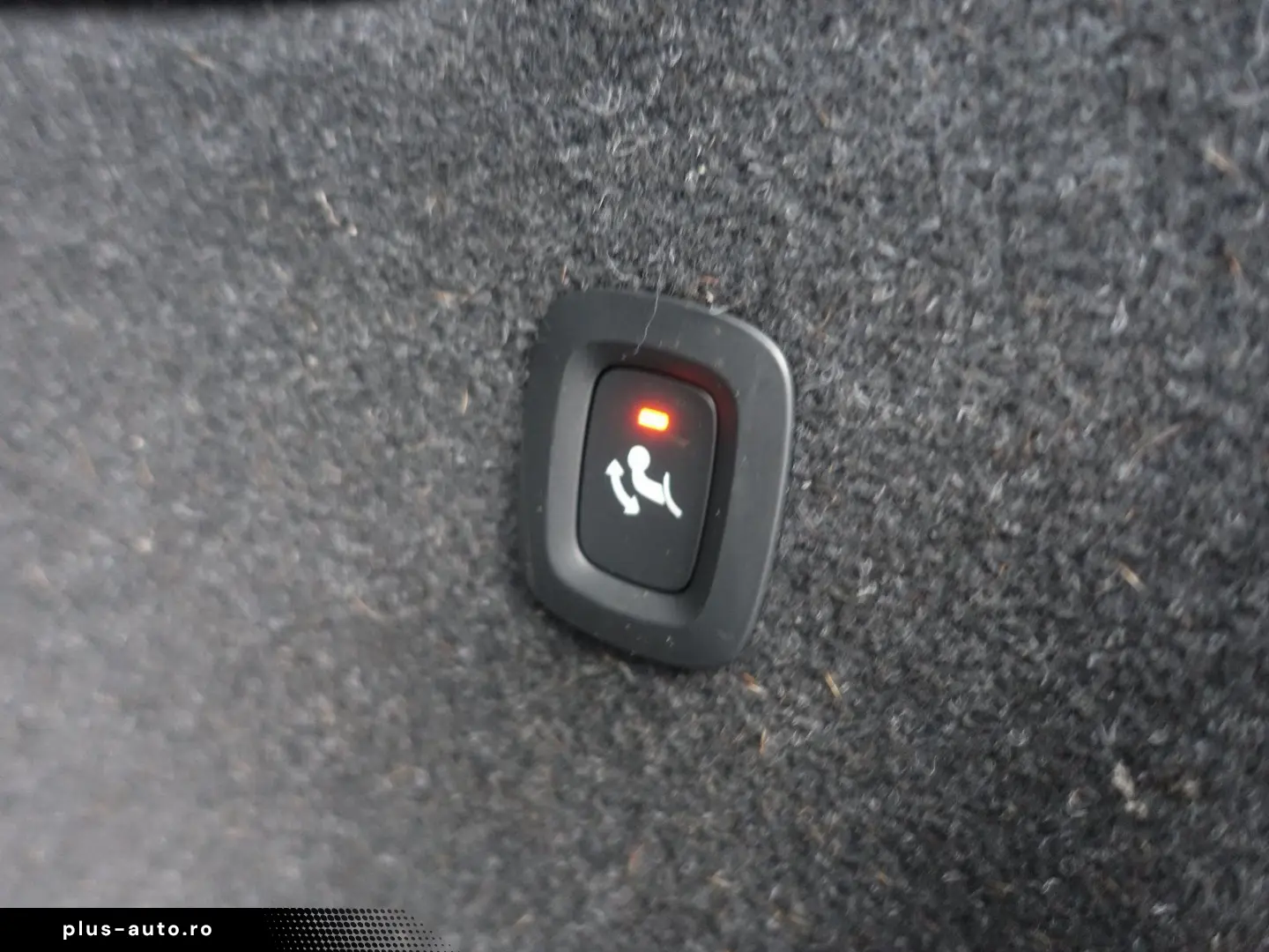 XC40 Recharge Twin Motor Plus AWD AHK BLS Kamera