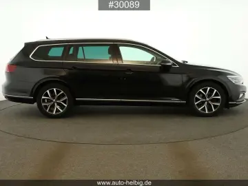 Passat Variant 2.0 TDI Elegance #Pano#IQ.Light#