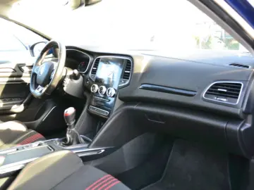 RENAULT MEGANE 1.3 TCe 140CP RS Line Estate