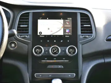 RENAULT MEGANE 1.3 TCe 140CP RS Line Estate