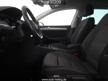 Passat Variant 2.0 TDI Business #AHK#DSG#ACC#LED