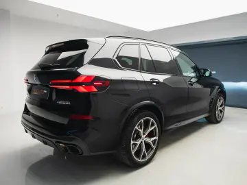 BMW X5 M60i 2024 H&K Air Suspension