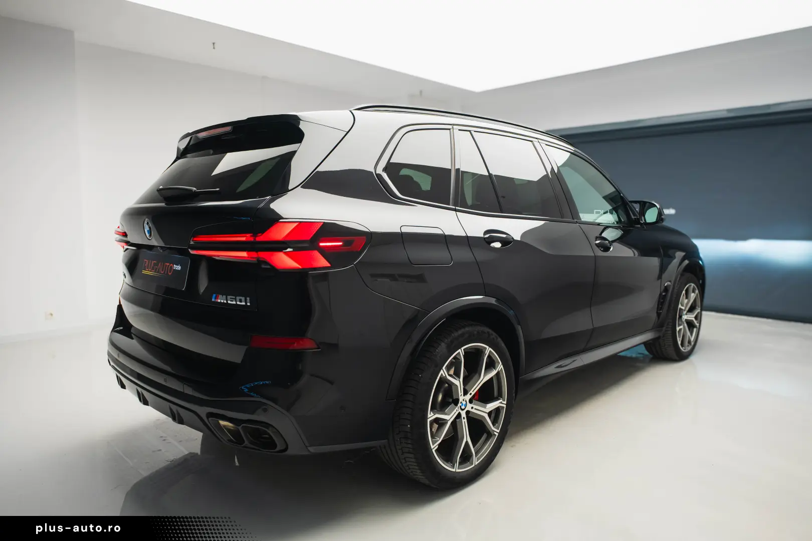 BMW X5 M60i 2024 H&K Air Suspension