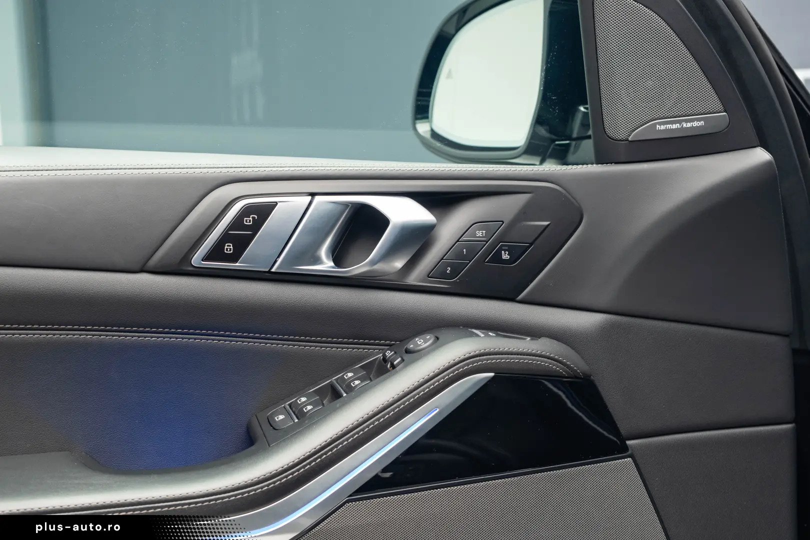 BMW X5 M60i 2024 H&K Air Suspension