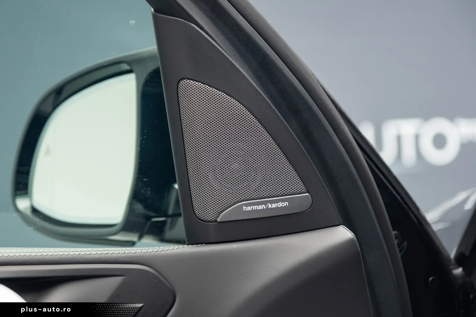 BMW X5 M60i 2024 H&K Air Suspension