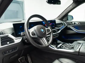 BMW X5 M60i 2024 H&K Air Suspension