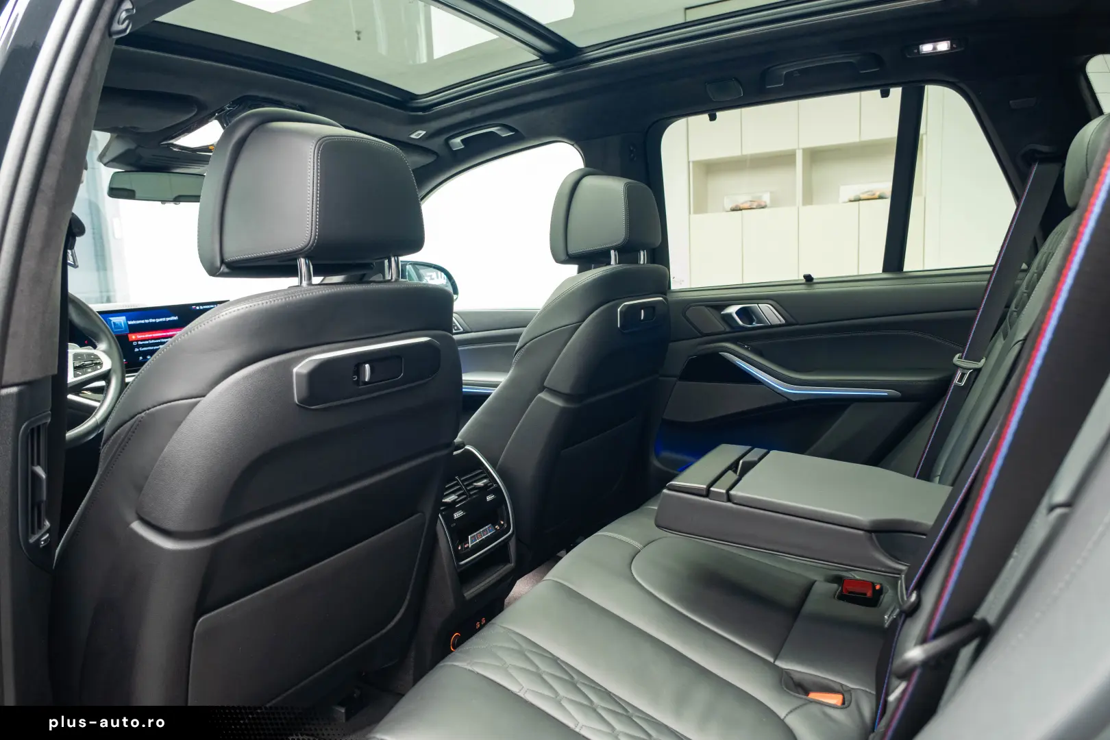 BMW X5 M60i 2024 H&K Air Suspension