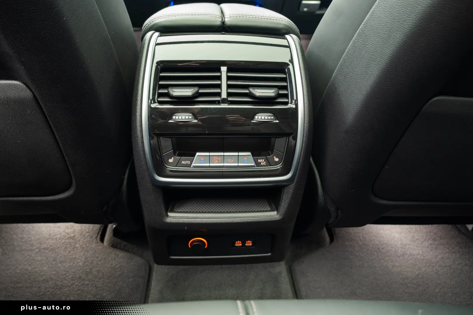 BMW X5 M60i 2024 H&K Air Suspension