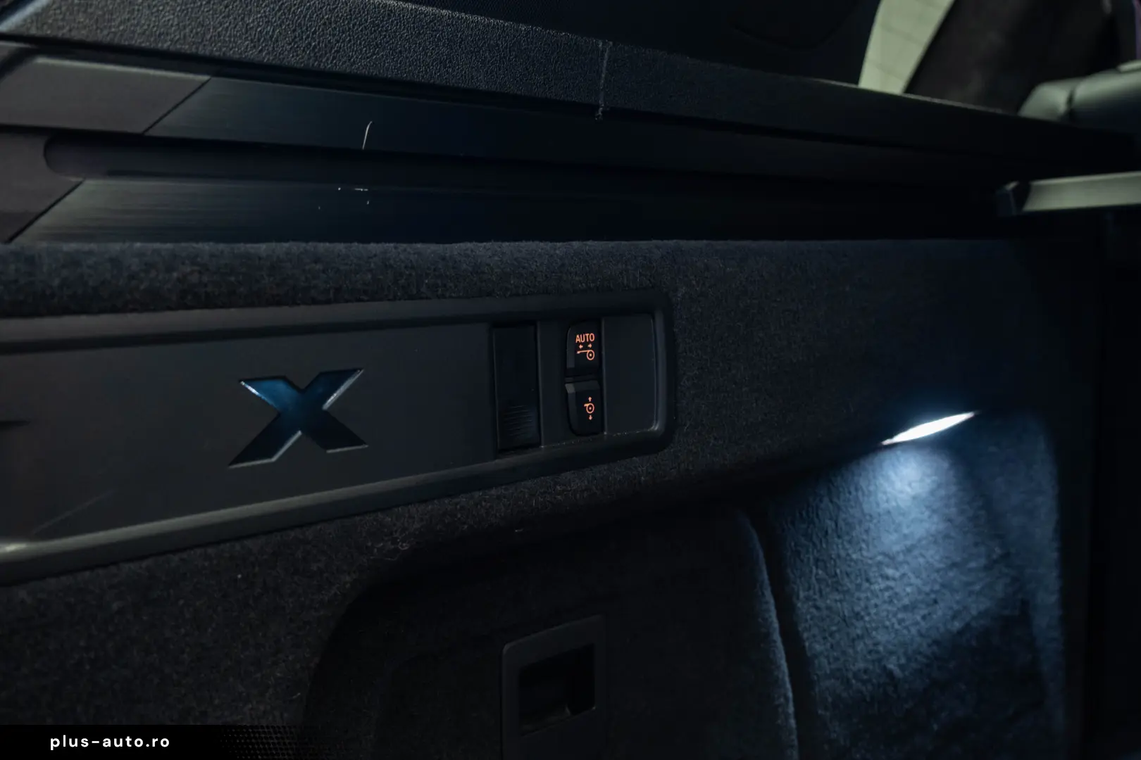 BMW X5 M60i 2024 H&K Air Suspension