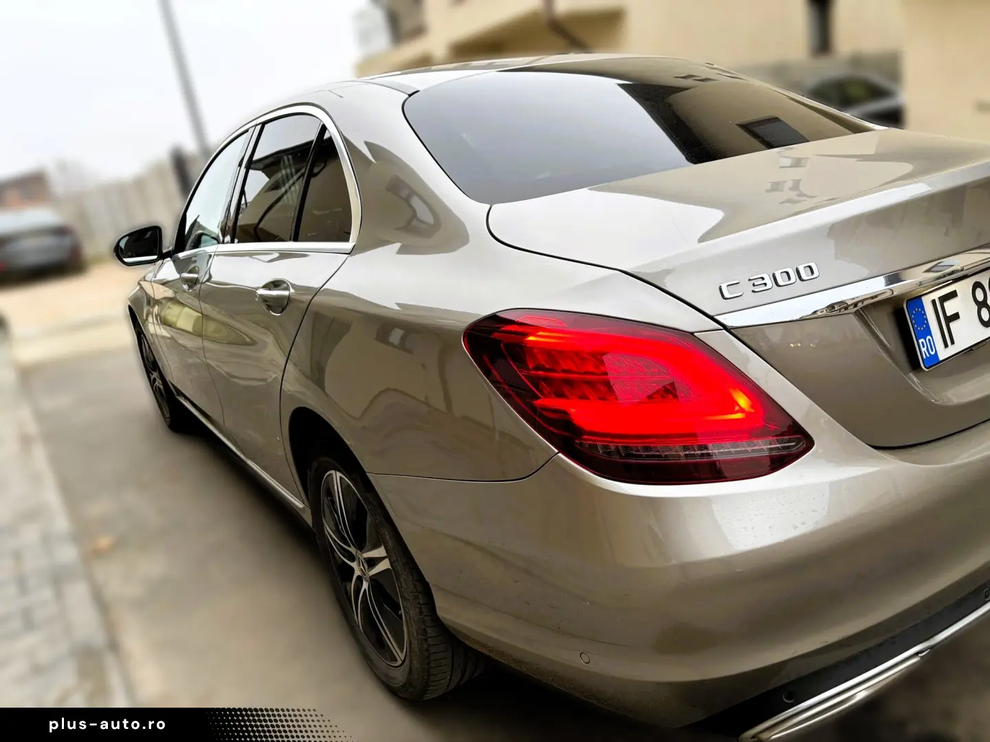Mercedes-Benz C 300