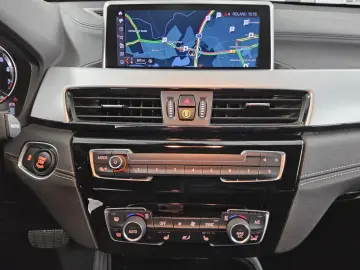 X2 sDrive18i Advantage Navi LED RfK HiFi Shz PDC