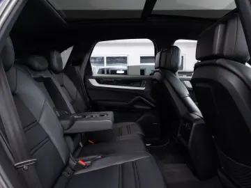 Cayenne E-Hybrid Pano Luft Chrono AHK 21