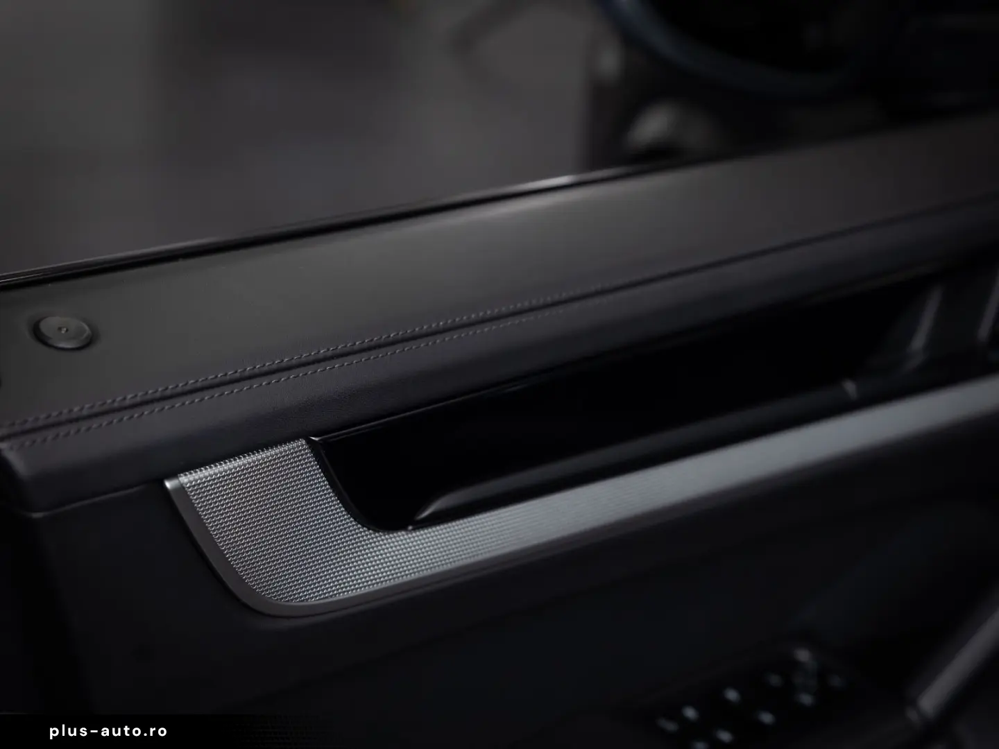 Cayenne E-Hybrid Pano Luft Chrono AHK 21