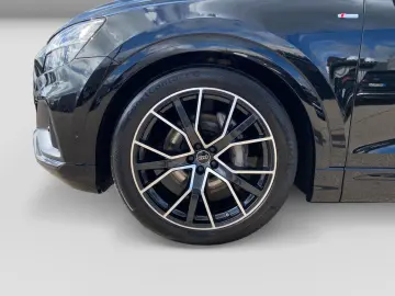 Q8 55TFSI quattro S tronic Matrix B&O Pano CAM
