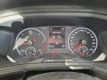 VOLKSWAGEN T-CROSS 1.6 TDI Base