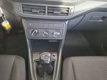 VOLKSWAGEN T-CROSS 1.6 TDI Base