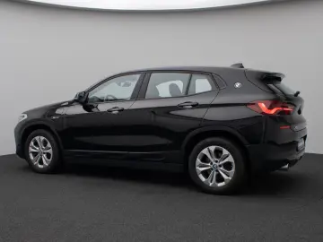 BMW X2 Advantage