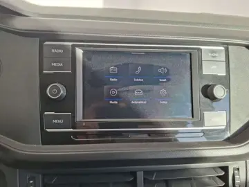 VOLKSWAGEN T-CROSS 1.6 TDI Base