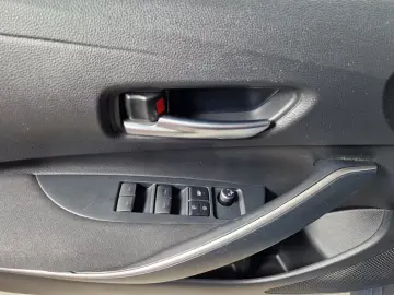 TOYOTA COROLLA DYNAMIC HSD CVT 1.8i YBRID 2021 98CP