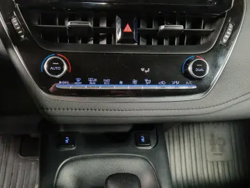 TOYOTA COROLLA DYNAMIC HSD CVT 1.8i YBRID 2021 98CP